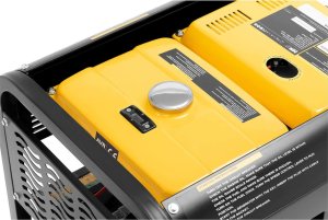 Agregat MSW Agregat generator prądotwórczy diesel mobilny 240/400 V 8500 W 10 kVA 30 l Agregat generator prądotwórczy diesel mobilny 240/400 V 8500 W 10 kVA 30 l 4