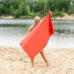 Nils Extreme NCR11 RĘCZNIK Z MIKROFIBRY KORALOWY 140X70 CM NILS 2