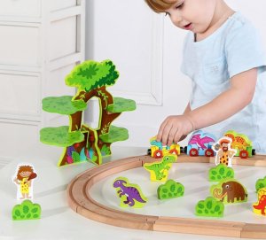 Tooky Toy TOOKY TOY Drewniana Magnetyczna Kolejka Dinozaury + Figurki 5