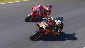 MotoGP 22 ENG (XONE / XSX) 5