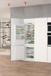 Lodówka Whirlpool WHIRLPOOL CHŁODZ-ZAMR WHC18T322 178 CM 2