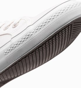 Ombre Klasyczne męskie trampki z nitami - białe V3 OM-FOTL-0147 44 6