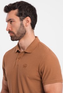 Ombre Męska koszulka polo jednokolorowa BASIC z dzianiny pique - brązowa V23 OM-POBS-0100 XL 1