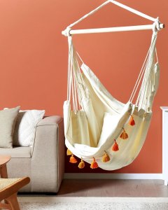 Beliani Fotel wiszący krzesło brazylijskie bawełniane beżowe VARENA 3