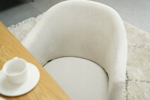Selsey Krzesło tapicerowane Optival z podłokietnikami kremowe 6