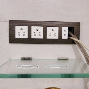 Selsey Szafka na buty Caletto 68 cm z szufladą ozdobne lamele beżowa 4