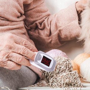 Duronic Duronic OX01R Pulsoksymetr dla dzieci i dorosłych z pokrowcem certyfikowany medycznie | napalcowy | cyfrowy wyświetlacz | pokrowiec | baterie w zestawie | pomiar pulsu i saturacji | nasycenia tlenem 2