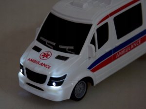 Jokomisiada Auto Sterowane Karetka Ambulans pilot RC0607 8