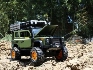 Jokomisiada Samochód Terenowy metalowy napęd dźwięk światło led 1:24 ZA4795 10