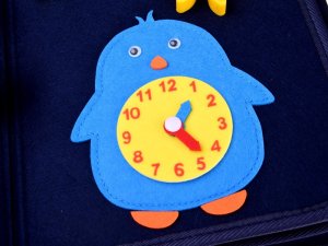 Jokomisiada Materiałowa kolorowa książka manipulacyjna sensoryczna dla dzieci ZA4831 10
