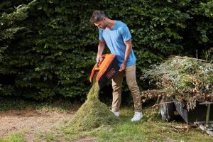 Black+Decker BD BATTERY MOWER. 2x18V /33cm BCMW3318N POWERCONNECT 4