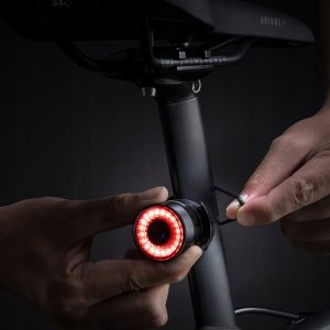 Carruzzo L8R LAMPKA ROWEROWA LICZNIK LCD 2 w 1     KLAKSON 33