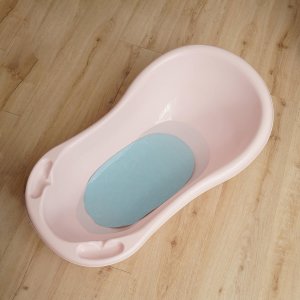 Reer Mata antypoślizgowa do kąpieli wanny 25x42cm REER 11