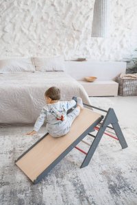 Małpiszon Domowy plac zabaw trójkąt Pikler Montessori niebiesko-kolorowy Moon LunaToys 41