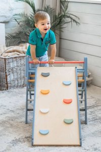 Małpiszon Domowy plac zabaw trójkąt Pikler Montessori biały Moon LunaToys 2