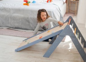 Małpiszon Domowy plac zabaw trójkąt Pikler Montessori biały Moon LunaToys 7