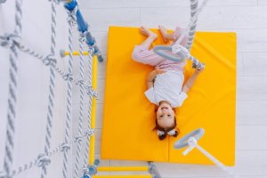 Małpiszon Składany materac pod drabinkę gimnastyczną 100x100x10 cm Kometa beżowy 14