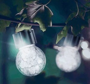 Aigostar  Szklana kulka zawieszana fi 5 cm lampka solarna chłodna z uchwytem Szklana kulka zawieszana fi 5 cm lampka solarna chłodna z uchwytem 2