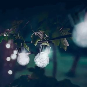 Aigostar  Szklana kulka zawieszana fi 5 cm lampka solarna chłodna z uchwytem Szklana kulka zawieszana fi 5 cm lampka solarna chłodna z uchwytem 5