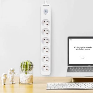 Aigostar  Francuski przedłużacz 6-gniazdowy z wyłącznikiem biało-szary 3m Francuski przedłużacz 6-gniazdowy z wyłącznikiem biało-szary 3m 3