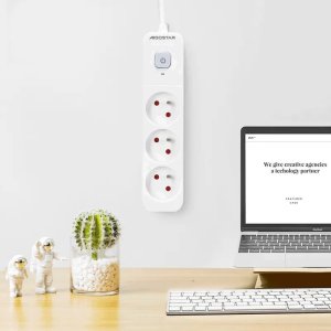 Aigostar  Francuski przedłużacz 3-gniazdowy z wyłącznikiem biało-szary 3m Francuski przedłużacz 3-gniazdowy z wyłącznikiem biało-szary 3m 3