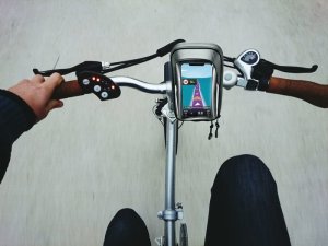 Cellular Line Uchwyt zamykany do motocykla do roweru Rider Shield 4