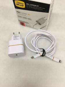 Ładowarka OtterBox OtterBox EU Wall Charger 20W USB-C, PD+USB C-Lightning 1m, wht 2