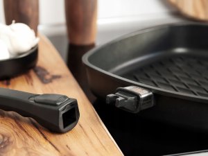 AMT-Gastroguss Stiklinis dangtis, Ø18cm, su rankena AMT018Z1L2 3