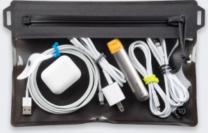 NiteIze Wodoszczelny Pokrowiec Nite Ize RunOff Small Coal 3