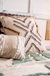 Douceur d`Interieur Poduszka ozdobna z metaliczną nitką MIRAGE, 30 x 50 cm 10