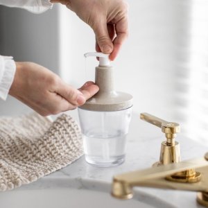 Dozownik do mydła Koziol Dozownik do płynnego mydła FLOW, KOZIOL 5