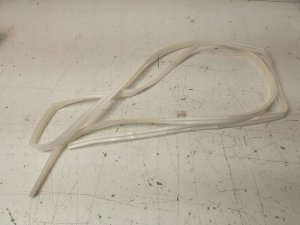 Tesa TESA 05417-200. Produktfarbe: Transparent, Material: Silikon, Haltbarkeitsdauer (max.): 15 Jahr(e). Länge: 6 m, Spaltdichtung (min.): 7 mm, Spaltdichtung (max.): 9 mm (05417-00200-00) 8