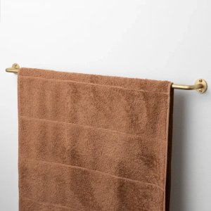 NAGA Håndklædestang 60 cm messinglook 2