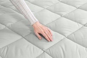 Bestway Fortech Luftmadrass 203 x 152 x 51cm 2