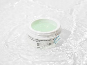 CosRx Green Tea Aqua Soothing Łagodzący krem z wyciągiem z zielonej herbaty 50ml 2