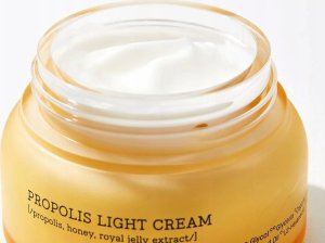 CosRx Proplis Light Cream Delikatny krem na bazie ekstraktu z propolisu 65ml 4