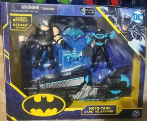 Figurka Batman Batman Batcycle Bane Vs. Batman 1