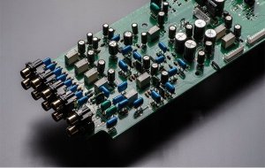 Denon PMA-1700NE -wzmacniacz zintegrowany srebrny 14