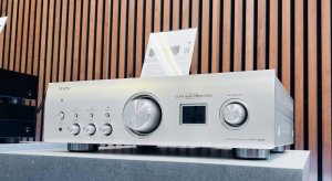 Denon PMA-1700NE -wzmacniacz zintegrowany srebrny 10