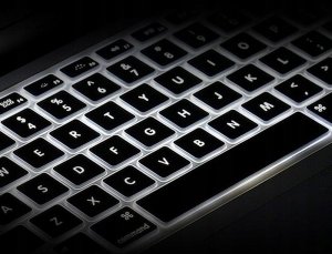 WiWU - Folia ochronna TPU na klawiaturę dla Macbooka Pro 14.2" 2021 (A2442) 7