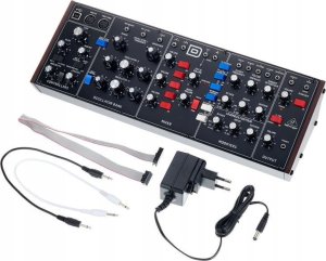 Behringer Behringer MODEL D Syntezator analogowy 2