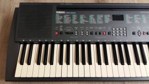 Yamaha Profesjonalny Keyboard PSR-SX700 2