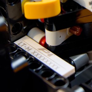 LEGO Technic McLaren P1™ (42172) 4