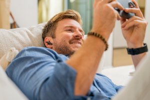 Słuchawki HP HP Poly Voyager Free 60 UC Black Earbuds +BT700 USB-C Adapter +Basic Charge Case 5