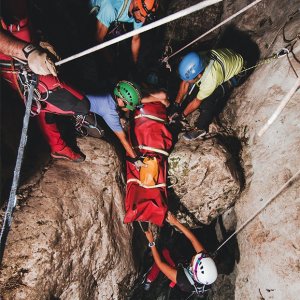 Latarka czołowa Fenix Latarka diodowa Fenix HM70R - czołówka 13
