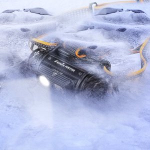 Latarka czołowa Fenix Latarka diodowa Fenix HM70R - czołówka 7