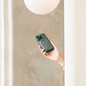 Native Union Native Union (Re)Classic Wallet - skórzany portfel kompatybilny z MagSafe (slate green) 5