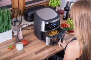 Frytkownica beztłuszczowa Linbox 5503 7