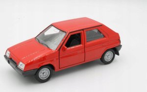 Welly WELLY Auto model 1:60 Skoda w pudełku mix cena za 1 szt 18