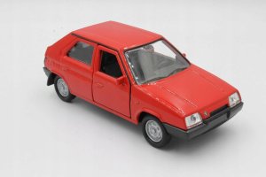 Welly WELLY Auto model 1:60 Skoda w pudełku mix cena za 1 szt 19